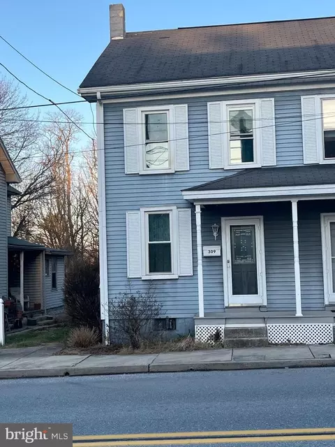 309 S Baltimore St, Dillsburg, PA 17019
