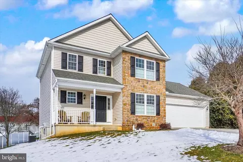 456 Pulaski Pl, Dallastown, PA 17313