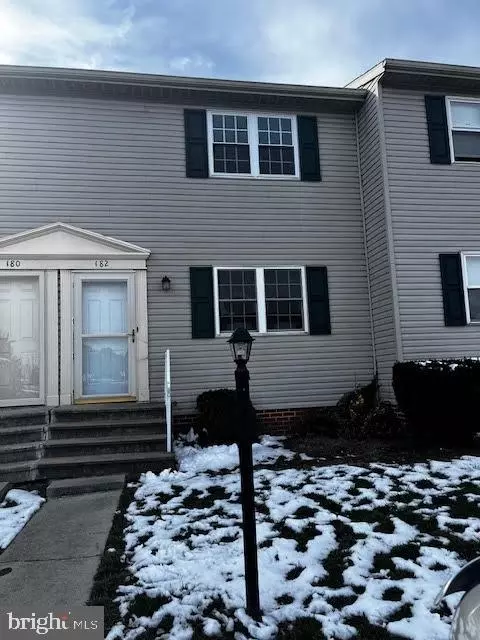 182 Center St, Hanover, PA 17331