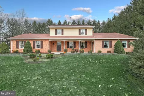134 Rhonda Dr, York, PA 17408