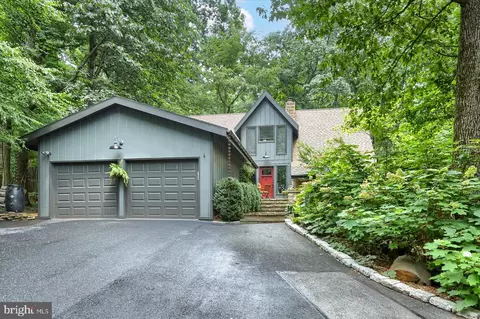 465 Big Spring Rd, New Cumberland, PA 17070