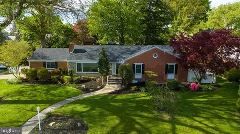 2201 Eastern Blvd, York, PA 17402