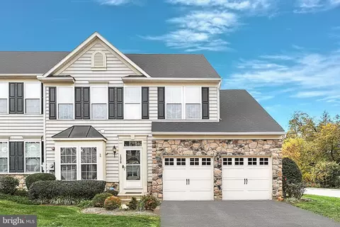 1520 Heritage Ln #11, York, PA 17403