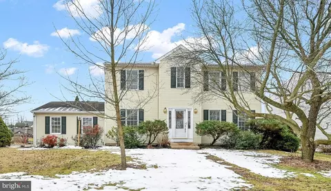 3600 Rock Creek Dr, Dover, PA 17315