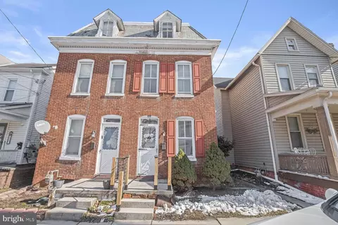 127 Pleasant St, Hanover, PA 17331