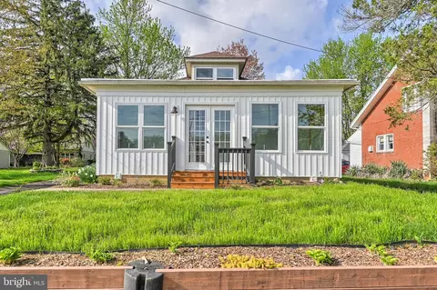782 Delta Rd, Red Lion, PA 17356