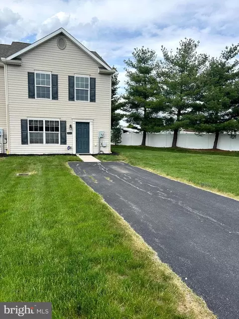 3755 Mazeland Ct #31, Dover, PA 17315