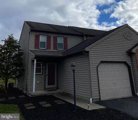 3135 Bornt Dr, Dover, PA 17315