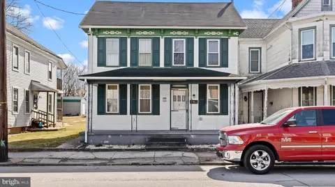 308 3rd St, Hanover, PA 17331