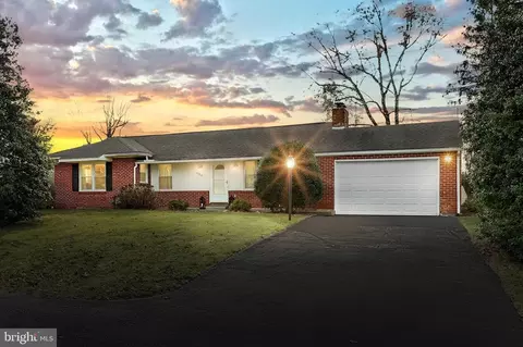 3420 Willow Rd, Dover, PA 17315