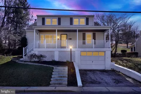 124 Manchester St, Glen Rock, PA 17327