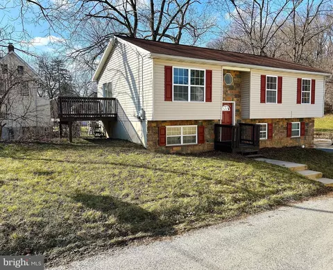 104 E Main St, Red Lion, PA 17356