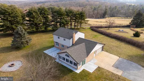 3801 Trout Run Rd, York, PA 17406