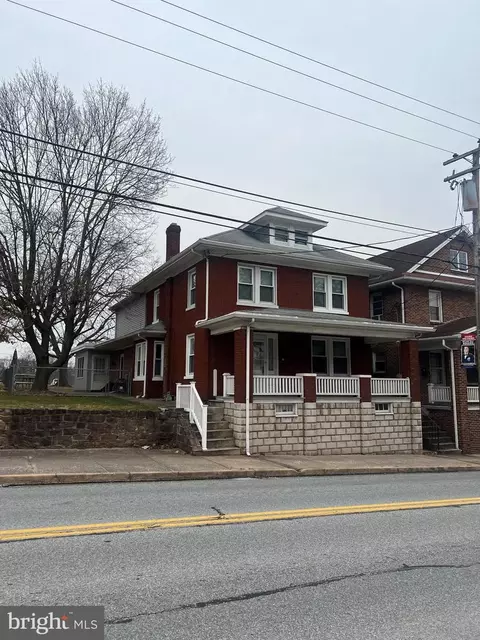 31 S Main St, Dover, PA 17315