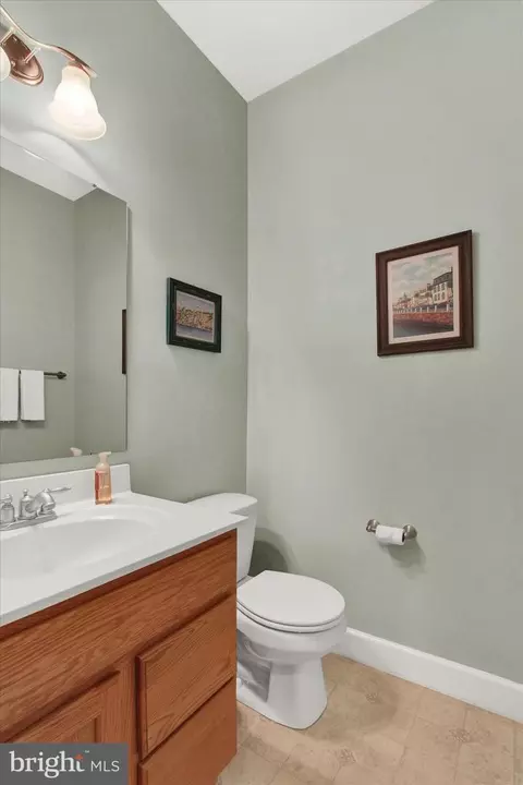 Bath - 25 Boulder Rd, Hanover, PA 17331 photo 1 of 5