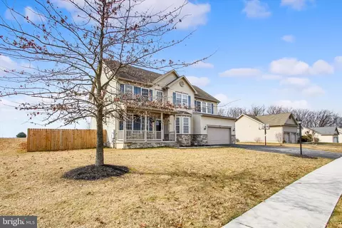 Exterior - 25 Boulder Rd, Hanover, PA 17331 photo 3 of 7