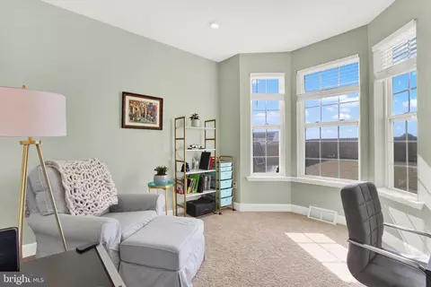 Bedroom - 25 Boulder Rd, Hanover, PA 17331 photo 2 of 9