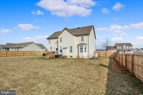Exterior - 25 Boulder Rd, Hanover, PA 17331 photo 4 of 7
