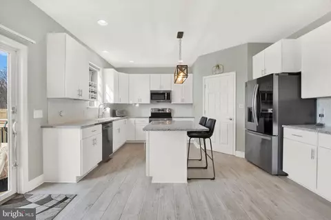 Kitchen - 25 Boulder Rd, Hanover, PA 17331 photo 3 of 4
