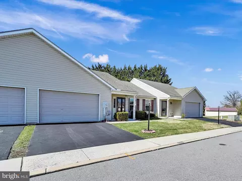 3060 Barley Cir #65, Dover, PA 17315