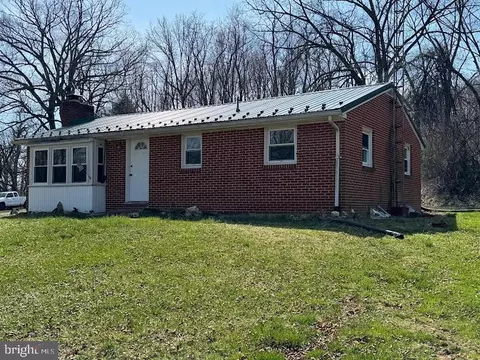 311 Camp Ground Rd, Dillsburg, PA 17019