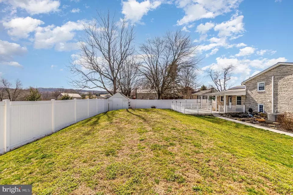 Exterior - 2061 Stoverstown Rd, Spring Grove, PA 17362 photo 8 of 11