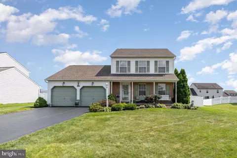 3702 Wheatland Dr, Dover, PA 17315