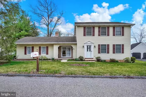 7 Oxford Ct, New Freedom, PA 17349