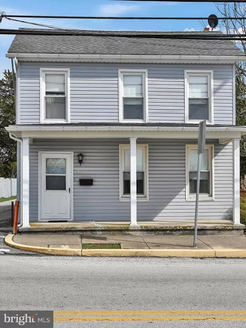 63 N Main St, Manchester, PA 17345