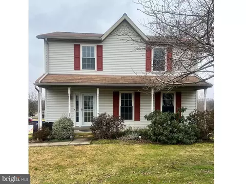 151 E Scarborough Fare, Stewartstown, PA 17363