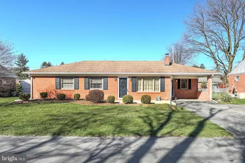 510 Erlen Dr, York, PA 17402