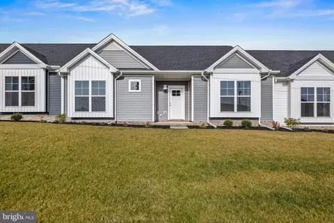 149 Coastal Dr, Hanover, PA 17331