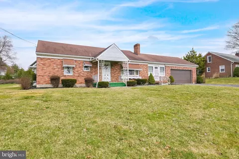 153 Bond St, New Freedom, PA 17349