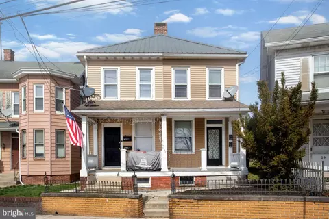 Exterior - 31 5 Third St, Hanover, PA 17331 photo 8 of 8