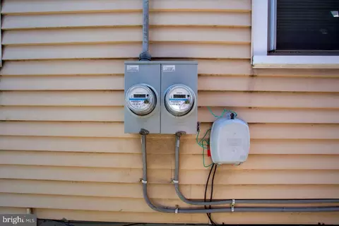 Exterior - 31 5 Third St, Hanover, PA 17331 photo 4 of 8