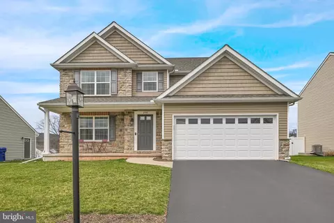 250 Andrew Dr, York, PA 17404