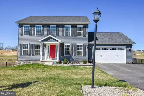 23 Kaitlyn Dr, Hanover, PA 17331