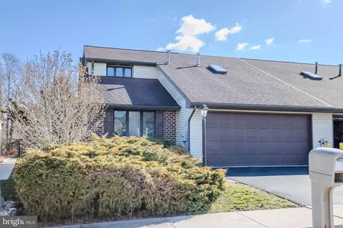 1115 Roosevelt Ct, Hanover, PA 17331