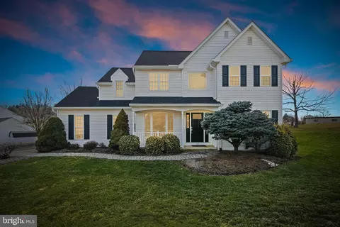 22 Parkview Dr, Seven Valleys, PA 17360