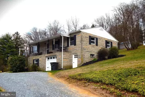 2872 Craley Rd, Wrightsville, PA 17368
