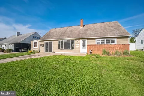 1216 Wogan Rd, York, PA 17404