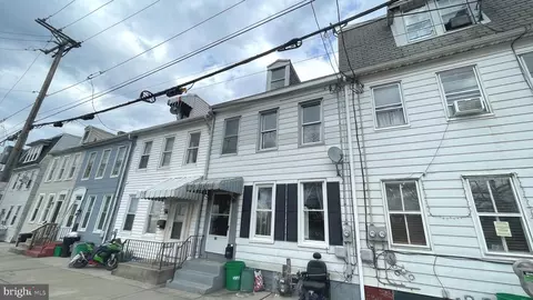 149 N Queen St, York, PA 17403