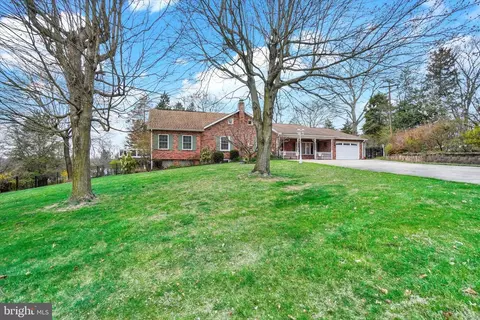 420 Chancellor Rd, York, PA 17403