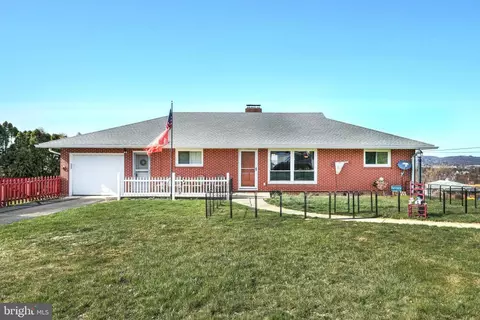 1224 Perry Ln, York, PA 17403
