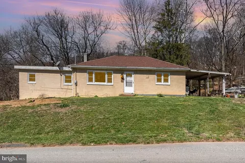 466 Pleasant Hill Rd, Wrightsville, PA 17368