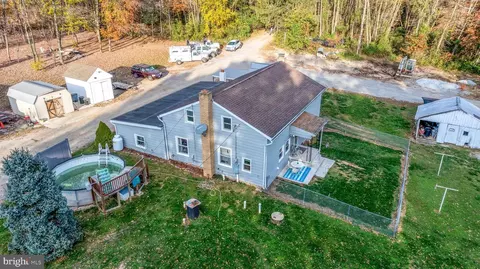 30 N Blacksmith Ave, Windsor, PA 17366
