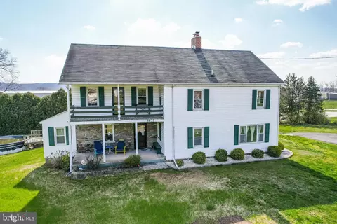 3835 Board Rd, York, PA 17406