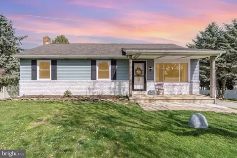 1175 Roth Church Rd, Spring Grove, PA 17362