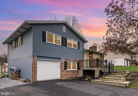 123 Spring Rd, Dillsburg, PA 17019
