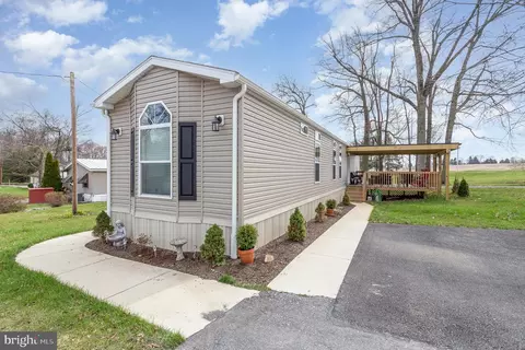 371 Old York Rd #6, New Cumberland, PA 17070